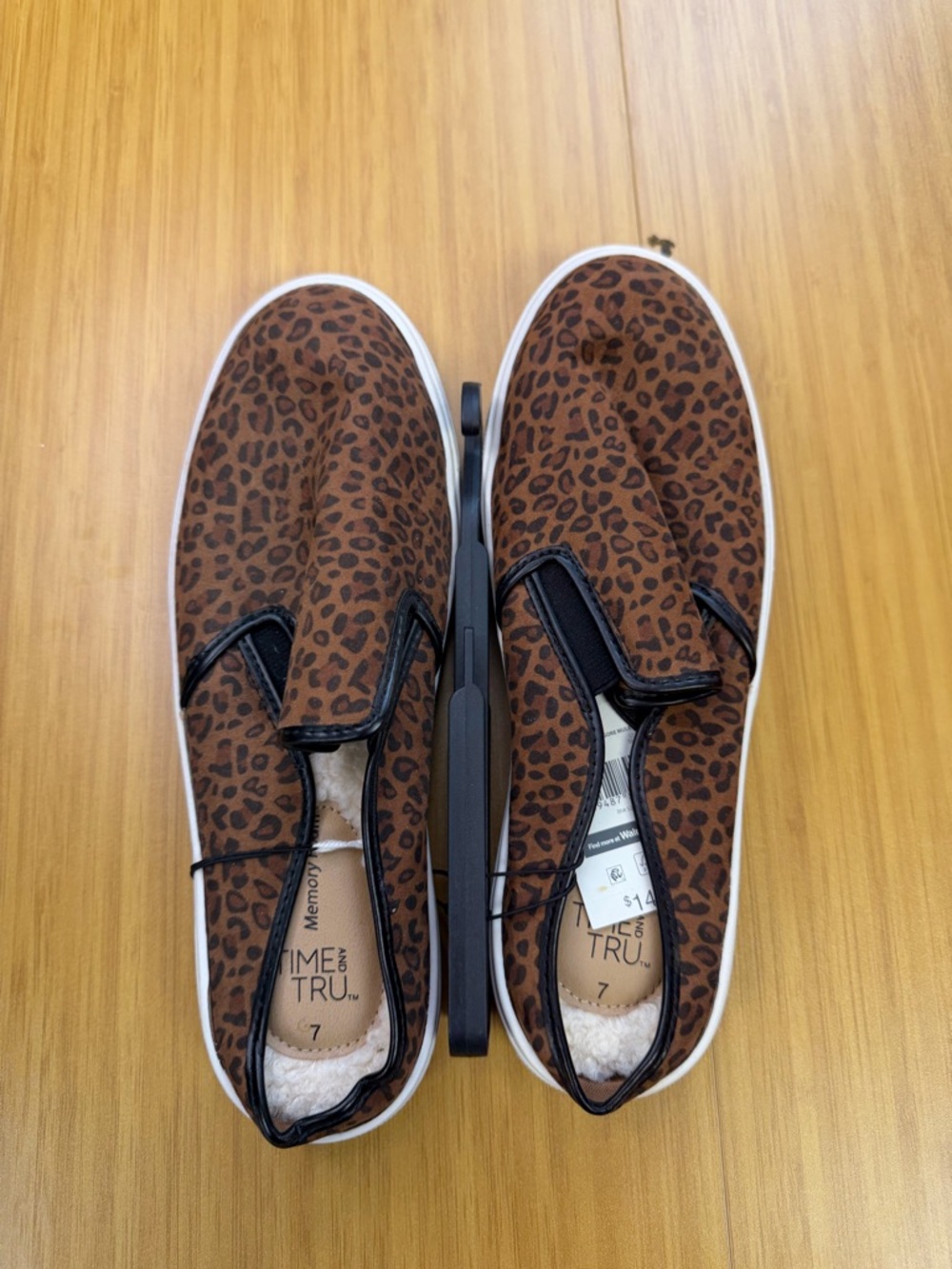 Time and Tru Women's Size 7 Twin Gore Mules Leopard Memory Foam Shoes NEW